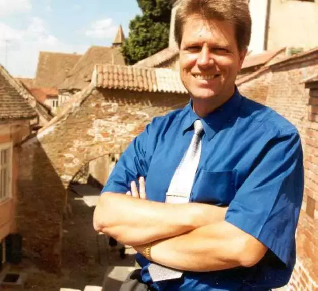 Cum-aratau-Klaus-si-Carmen-Iohannis-in-tinerete-6