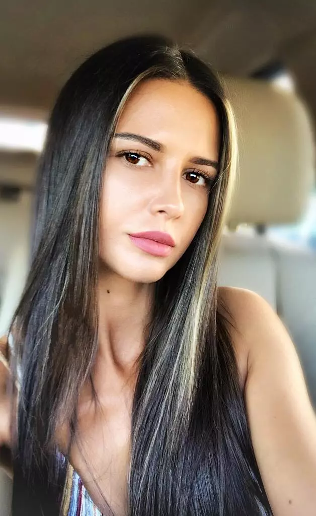 iulia-parlea-39786356_10216763237534475_1718849051480293376_n