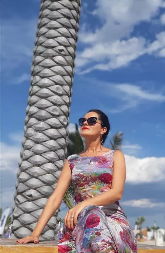 Lavinia Tatomir este căsătorită cu medicul Laurențiu Cârstea