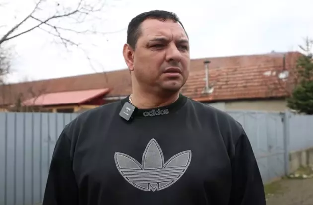 Ionel-Ganea-este-distrus-de-durere-Fostul-fotbalist-stă-zi-și-noapte-lângă-patul-fiului-său-după-accidentul-în-care-au-fost-amândoi-implicați