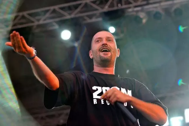 poze cu familia lui cheloo