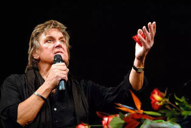 1004784_10151822487264050_1461032392_n