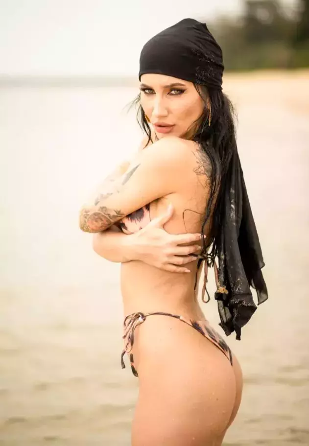 Tina Ulmeanu8