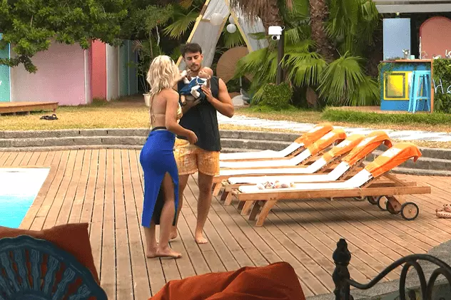 love-island-1