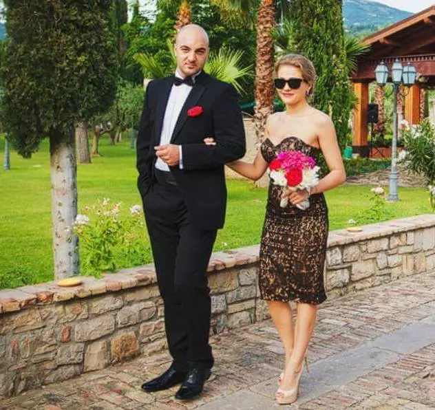 Mirela Vaida si sotul