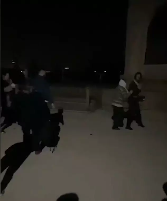 calistrat-loveste-femeie-3