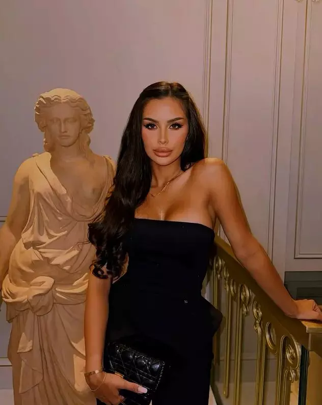 Anca-Kim-c