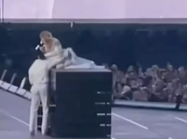 taylor-swift-blocata