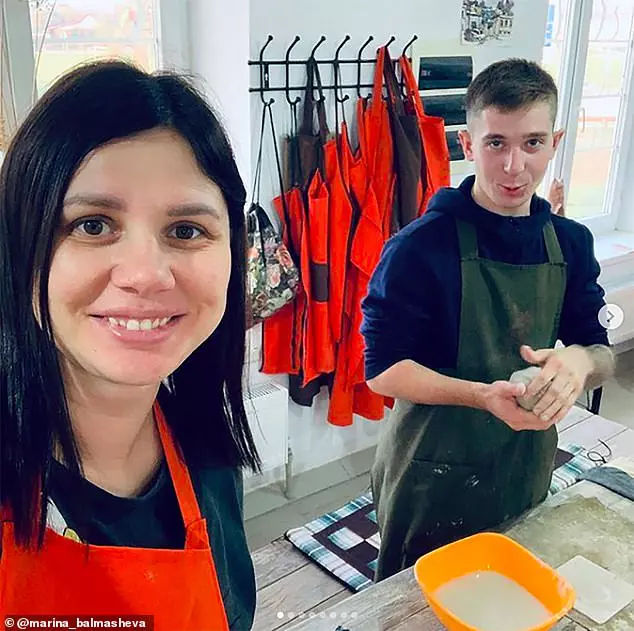 37954566-9142741-Marina_said_that_so_many_people_would_tell_her_to_use_makeup_bec-a-168_1610569825924