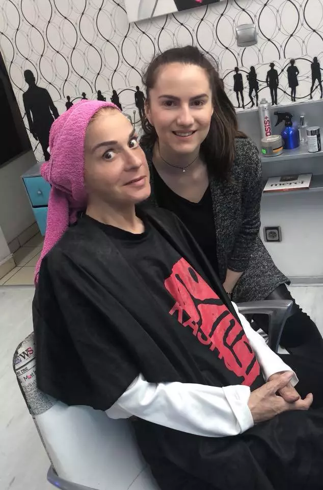 Ionela si anamaria Prodan 4
