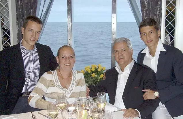 media-143256526909553000