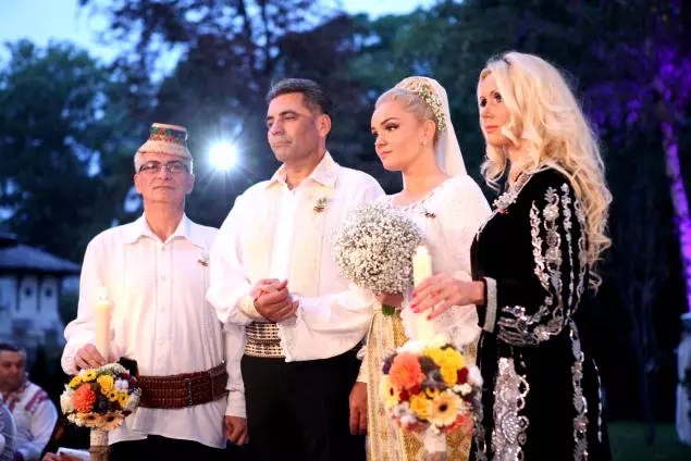 Nunta-lui-Marcel-Toader-a-infuriat-Biserica-“El-si-sotia-sa-au-incalcat-canoanele-bisericesti”-1