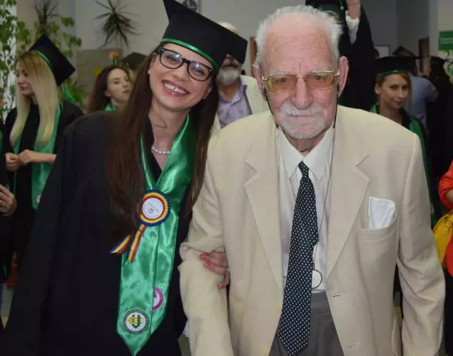 media-146832719532747100