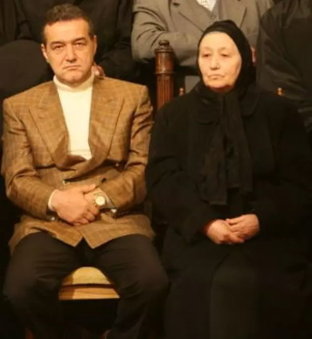 alexandrina-becali-02