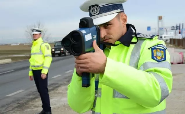 aparate-radar-tip-pistol-636×393