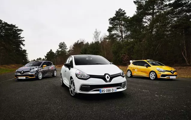 Renault-Clio-Renaultsport-220-Trophy-EDC-16-636×400