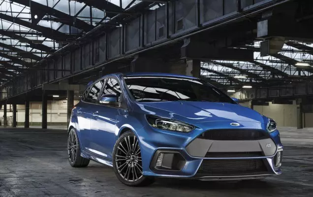 ford-focus-rs-21-636×400
