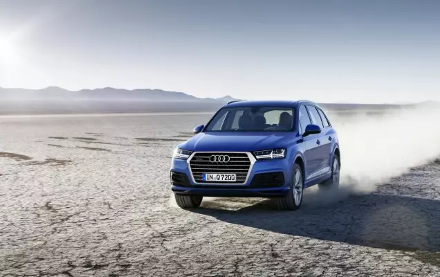 2015-audi-q7-7-636×400