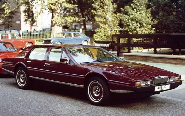 Aston_Martin_Lagonda_West_London
