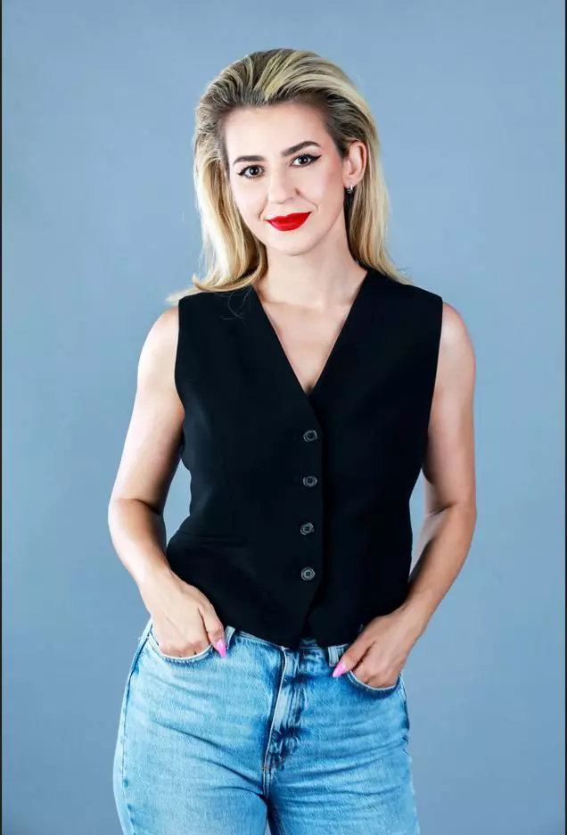 ANDRA MARINESCU tv