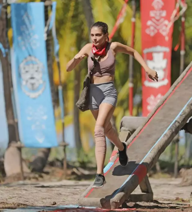 elena-chiriac-copilarie-10