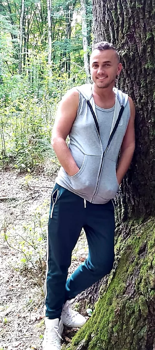 241776085_369858884723592_4307485924574377839_n