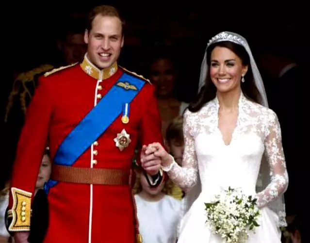 Printul-William-Kate-Middleton-3-717x1024-Copy