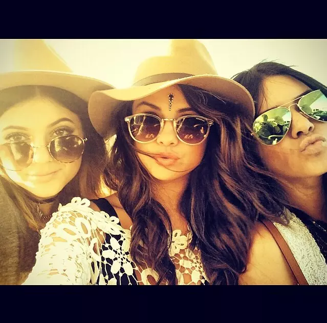 Kylie Jenner, Selena Gomez si Kendall Jenner