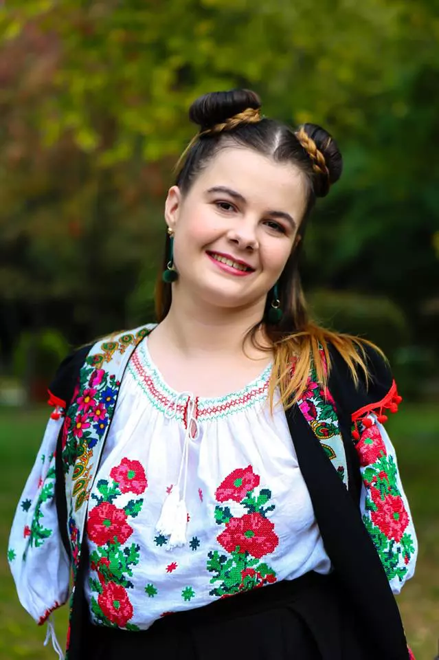 Lorelai Moșneguțu a împlinit 16 ani (4)