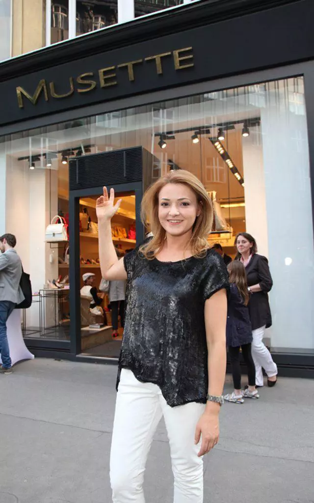 Cristina-Baltan-Musette-1-1-640x1024