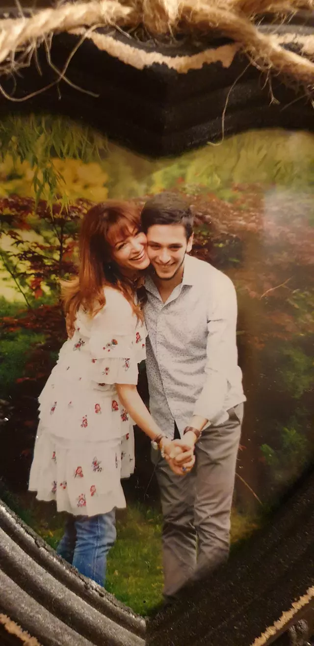 Anca Turcasiu si fiul ei, Radu