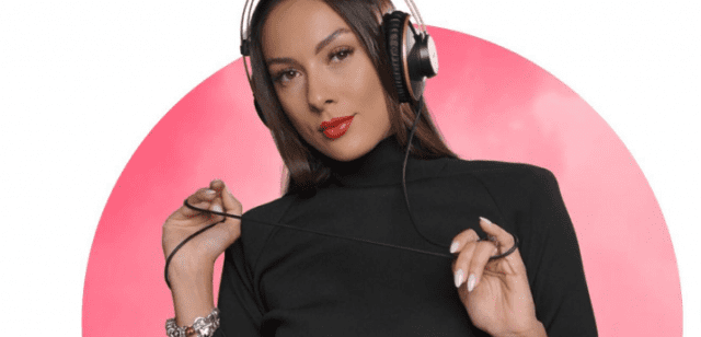 tanara-gasita-fara-suflare-pe-plaja-din-mamaia-este-laura-rosca-cunoscuta-drept-dj-lalla-care-ar-fi-cauza_1_size16