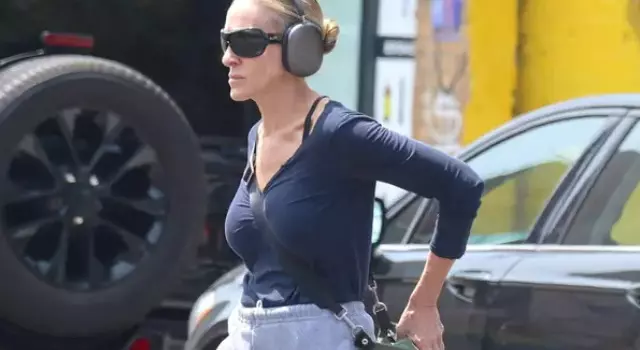 sarah jessica parker in pantaloni de trening