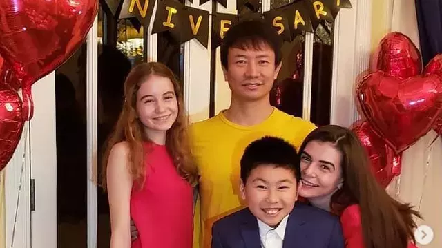 monica-gabor-si-irinuca-par-foarte-fericita-in-sua