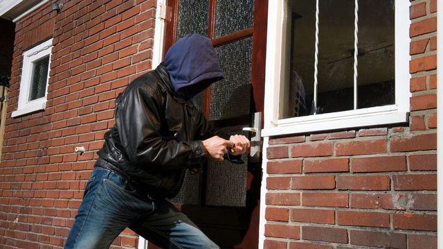 Top 8 Cele Mai Bune Ascunzători Pentru Lucrurile De Valoare Din Casa Ta Sfaturi Practice Libertatea Pentru Femei