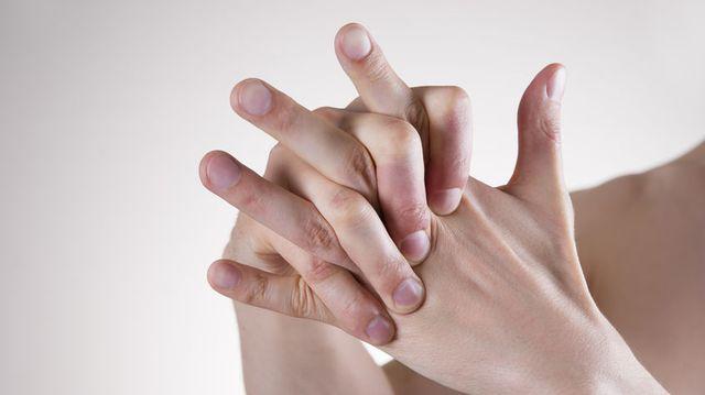 de ce rănesc articulațiile lucioase durere și inflamație a articulației degetului mare
