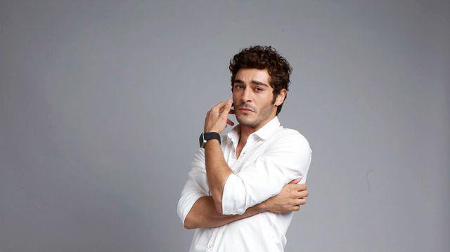 Burak Deniz Actorul Din Serialul Povestea Noastră A Ajuns De Urgență La Spital A Fost Operat Imediat