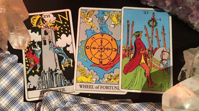 Folosește Arcanele Minore Din Tarot Pentru Probleme Tale De Zi Cu Zi