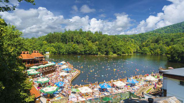 Lacul Ursu Efecte Benefice Pentru Sănătate Locuri De Vizitat Sănătate Sfaturi Practice Tratamente Naturiste Libertatea Pentru Femei