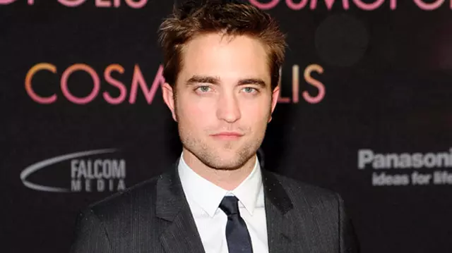 Robert Pattinson se pregătește să dea primul interviu