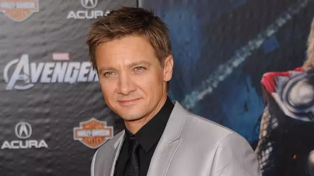Jeremy Renner: „Mă bucur de succes, dar... sunt singur”