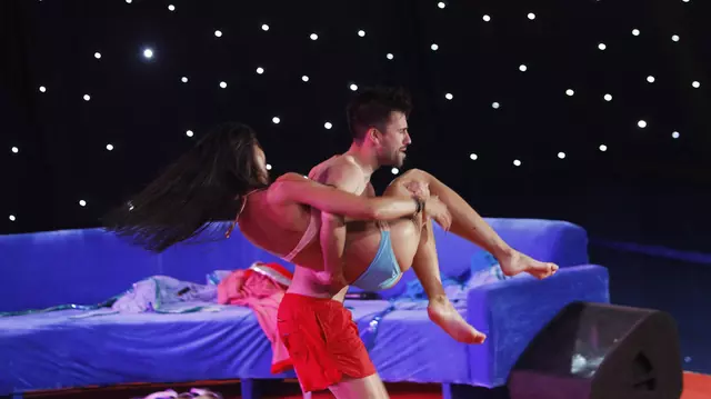 Florin Ristei flirtează cu Alina Pușcaș, la “Splash! Vedete la apă”