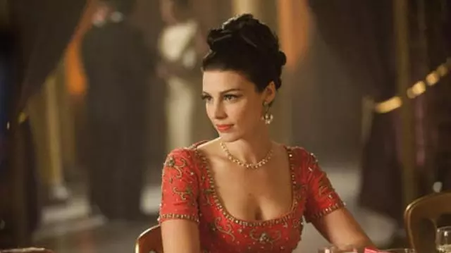 Actriţa Jessica Paré („Mad Men”) este însărcinată