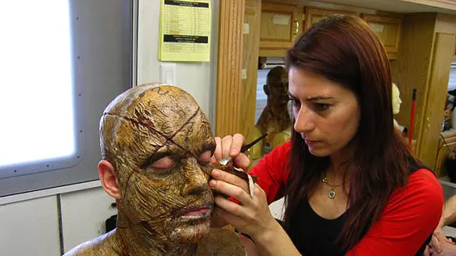 EXCLUSIV | Edwina Vodă transformă actorii în vârcolaci, vampiri, fantome