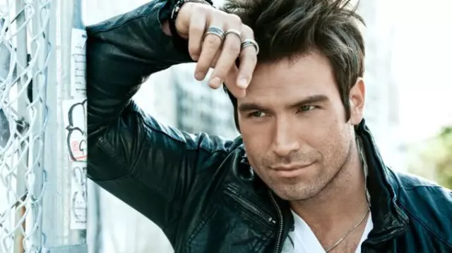 Rafael Amaya, la bal sau la spital?