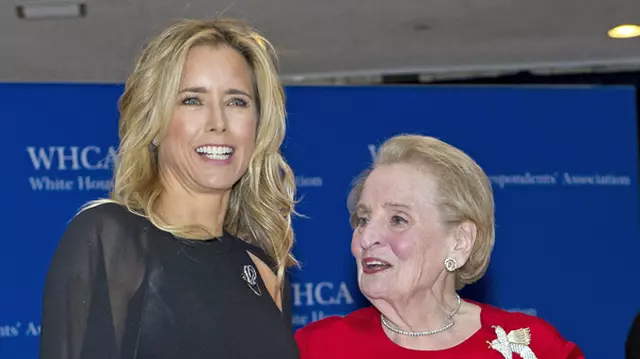 Madeleine Albright va fi colegă de serial cu Téa Leoni