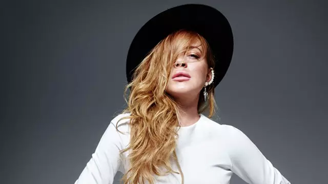 Lindsay Lohan își scrie memoriile