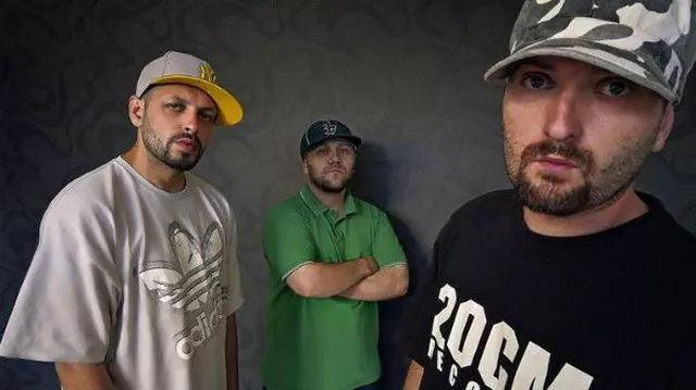 Paraziții lansează un nou album, „Lovitură de pedeapsă”