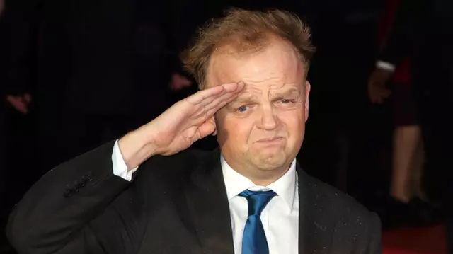 Toby Jones va fi personajul negativ din sezonul 4 din „Sherlock”