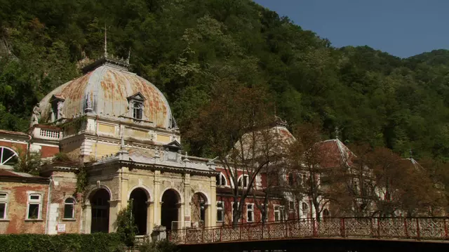 Seria de reportaje „Dosar România” prezintă la TVR 1 „Băile Herculane, o istorie în ruină“